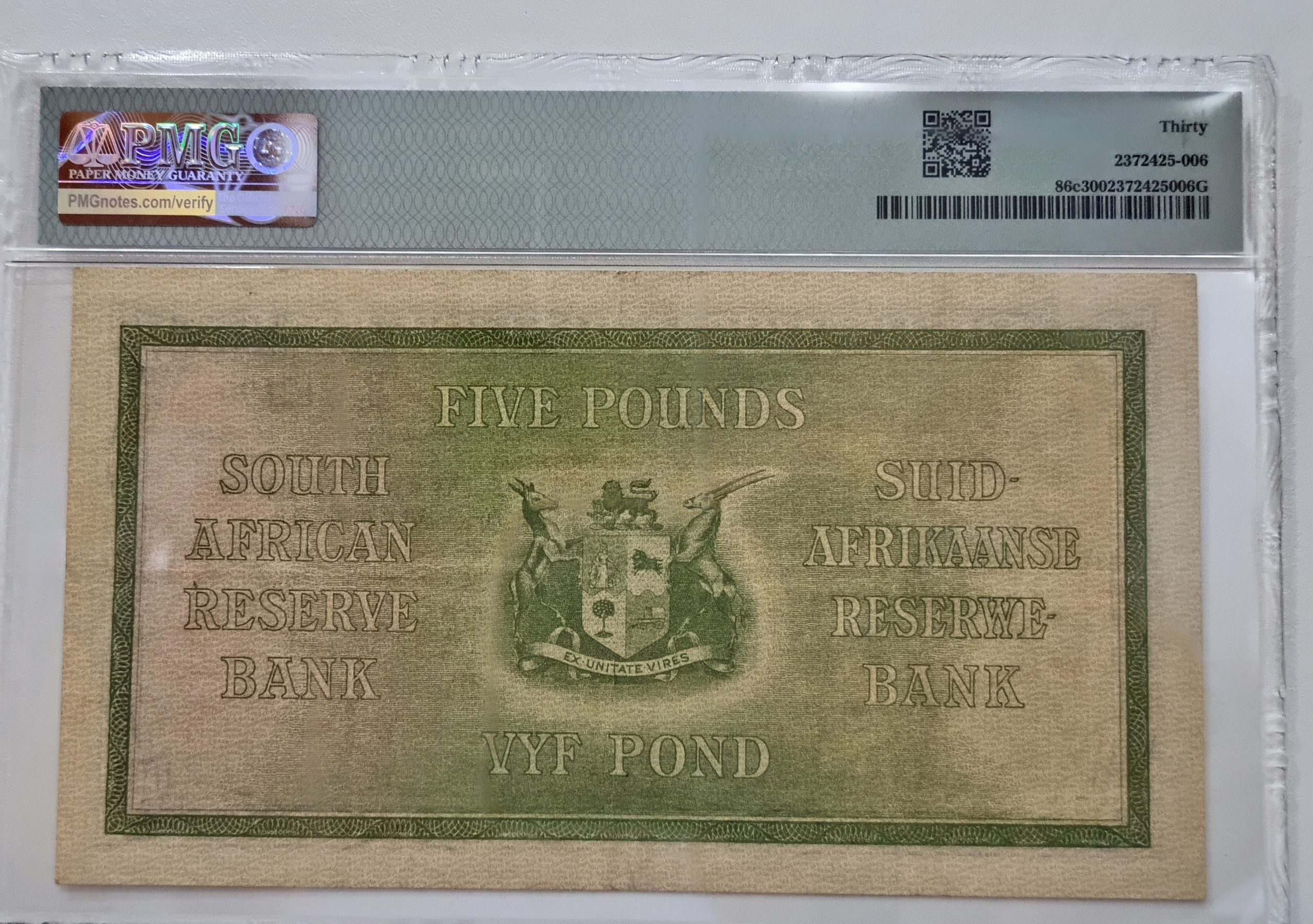 South Africa, Reserve Bank, Pick# 86c 1946-47 £5 - Wmk: J. van Riebeeck, S/N B/30 212196 - Sign. M.H. de Kock 30 Very Fine - Image 2