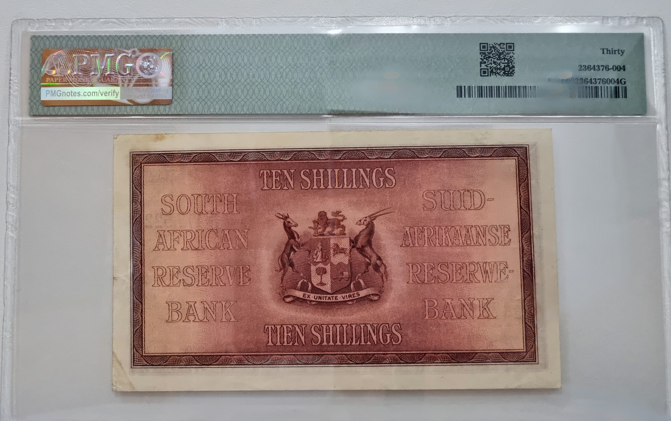 South Africa, Reserve Bank Pick# 82a 1928-31 10/-Shillings - Wmk: Ship & Portrait S/N E/12 477522 - Sign. W. H. Clegg, 30 Very Fine - Image 2