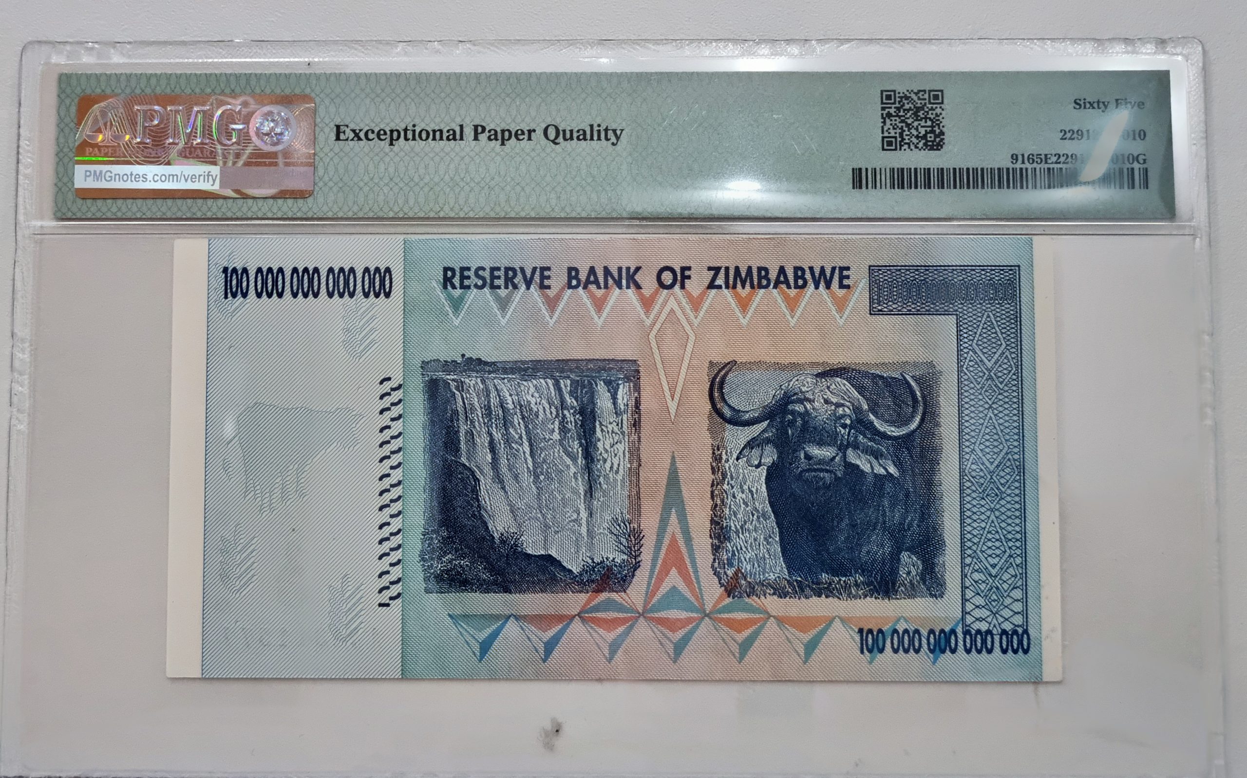 Zimbabwe, Reserve Bank, Pick# 91 2008 100 Trillion Dollars, S/N AA4311577 - Sign. #8 65 Gem Uncirculated - Image 2